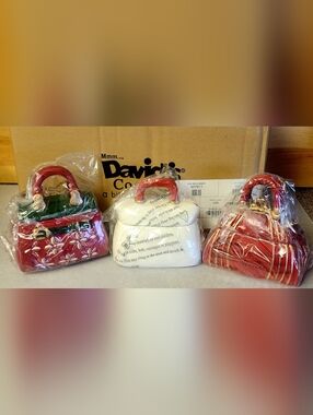 NWT. 3  David's Cookies, Christmas  Ceramic Purse Cookie Jars.